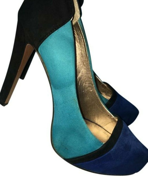 BCBGGeneration BG Perries - Picture 8 of 8